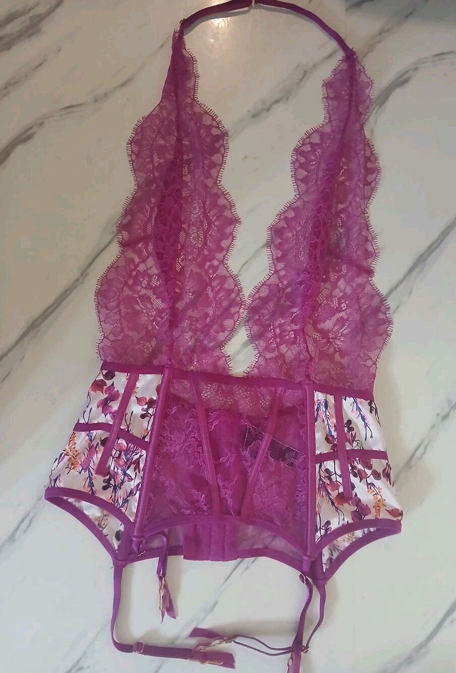 Victoria's Secret Lace Floral Teddy Garter Slip Size Small Magenta Sexy Plunge